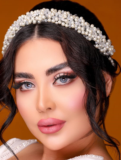لنز رنگی آیس کالر رادین اسکای